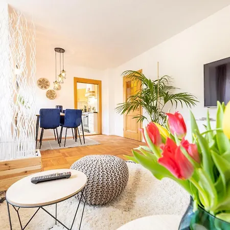 Ferienhaus Mit 2 Wohnungen - Ideal Fuer Familien & Gruppen Burgkunstadt Exterior photo